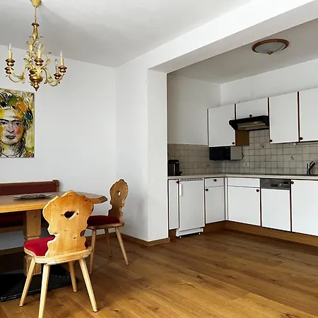 Holiday home Apartements Maria-theresia Serfaus